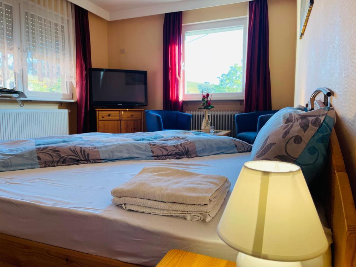 Hotel Ochsen Ortenberg  Екстер'єр фото