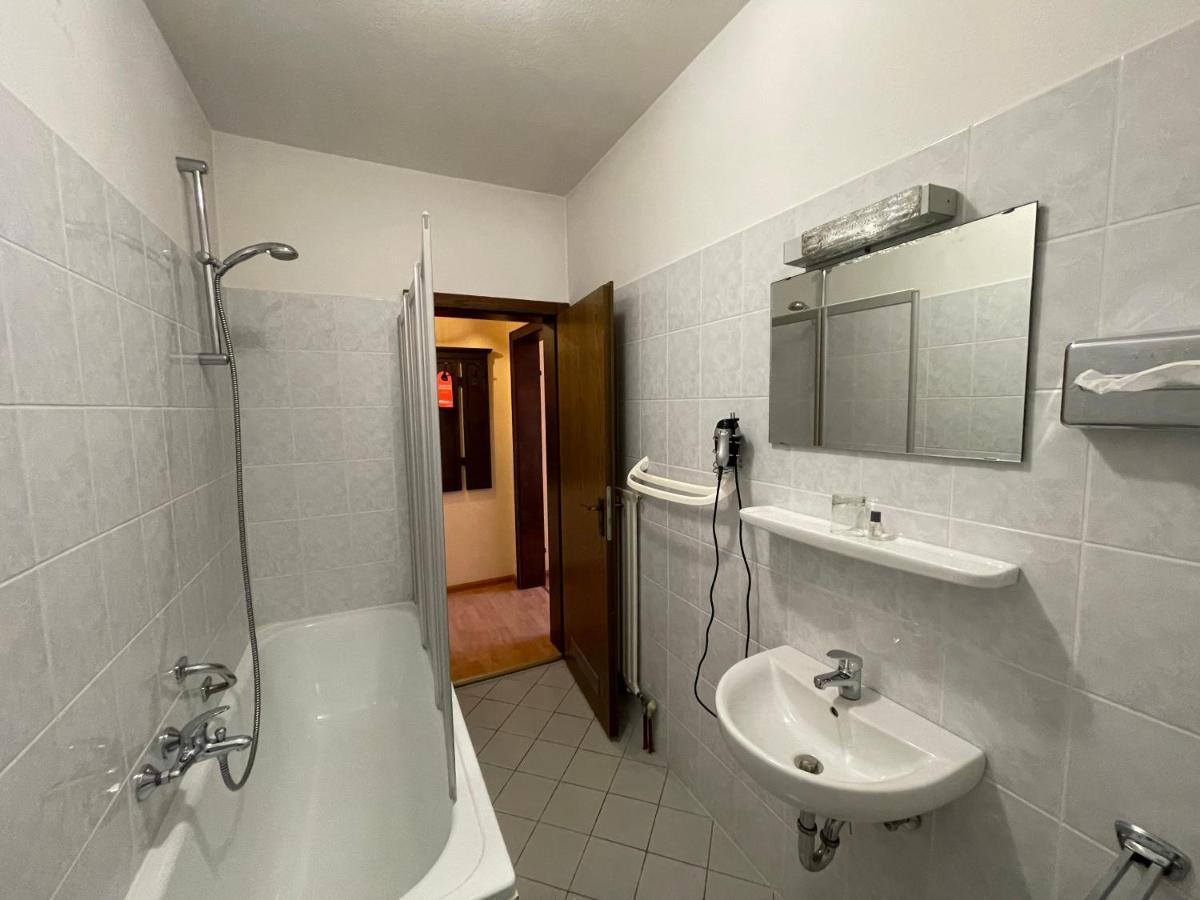 Hotel Ochsen Ortenberg  Екстер'єр фото