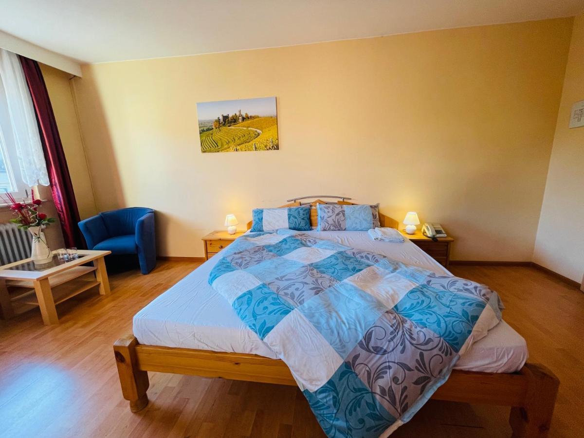 Hotel Ochsen Ortenberg  Екстер'єр фото